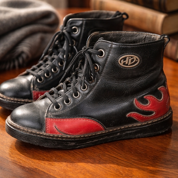 Harley-Davidson Black and Red Flame Boots - Picture 2 of 9